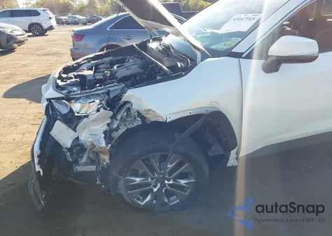 2021 Toyota Rav4 Xle Premium z USA, uszkodzony, nr VIN 2T3A1RFVXMW140938